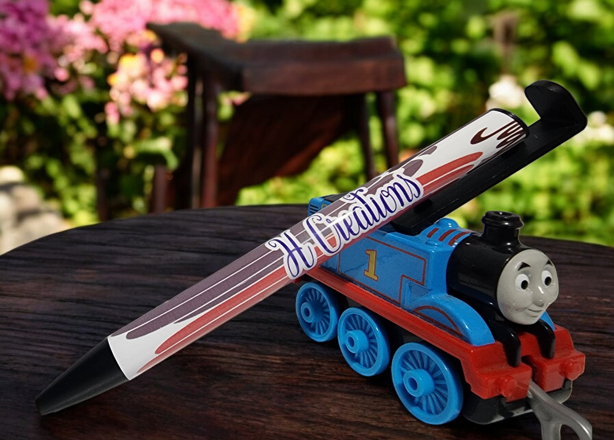 Branded personalized pens for corporate giveaways
